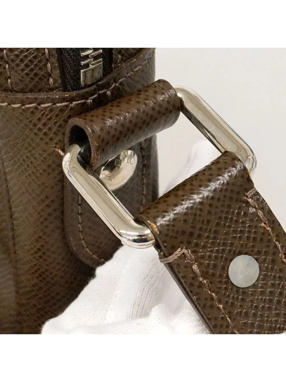 Louis Vuitton Shoulder Bag Taiga Dimitri Grizzly